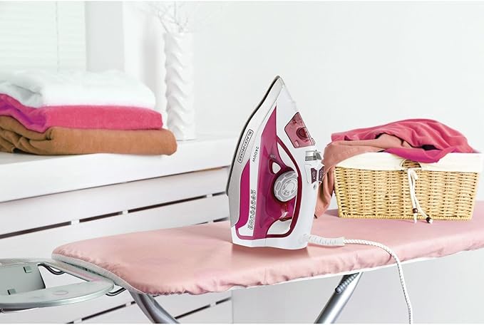 2400W Steam Iron with Ceramic Soleplate 2400W