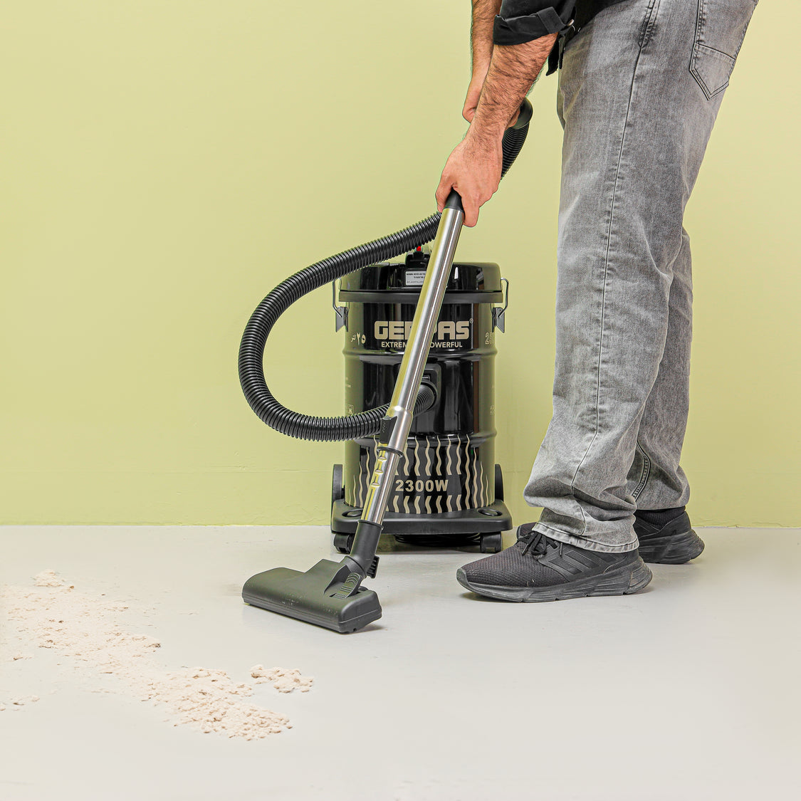 مكنسة جيباس الكهربائية سعة 25 لترًا للتجفيف والنفخ بقوة 2300 واط